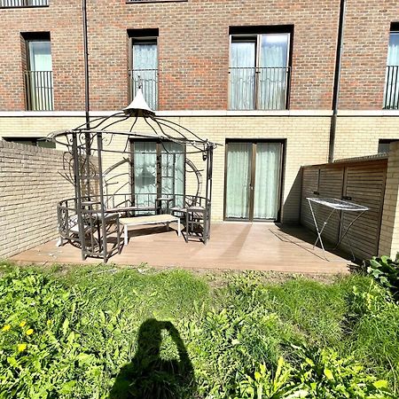 London Stratford Luxury House, 5 Minutes Walk Station, Westfield, 3 Bedrooms 3 Bathrooms, Reception, Garden, Parking Exterior photo